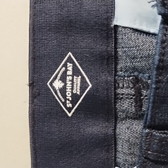 St. John's Bay Straight Leg Dark Denim Stretch Jeans Comfort Waist 4 Pockets - Picture 7 of 12